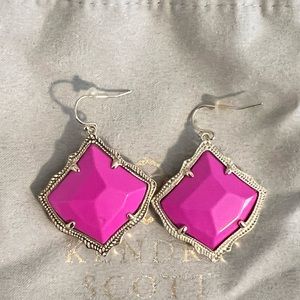 Beautiful hot pink Kendra Scott statement earrings!